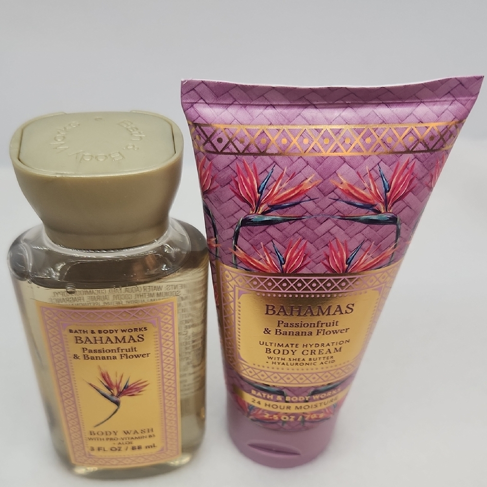 Bath & Body Works Bahamas Passionfruit & Banana Flower Travel/Purse Size Set